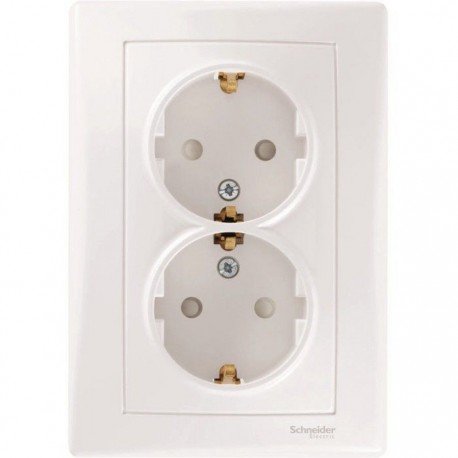 Розетка 2-ная 2К+З, со шторками, цвет белый, Sedna SDN3000421