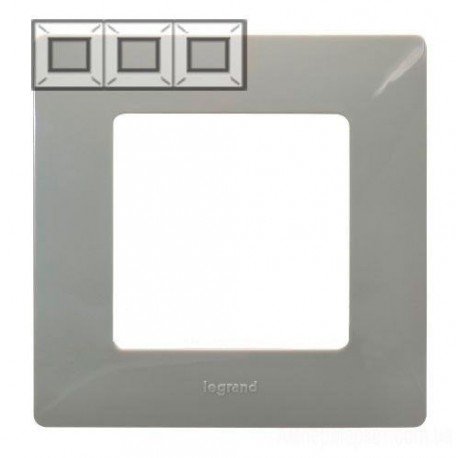 Рамка 3-я, цвет светлая галька, Legrand Etika 672523