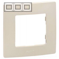 Рамка 3-я, цвет слоновая кость, Legrand Etika 672513