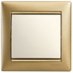 Рамка 1 пост матовое золото Legrand Valena 770301