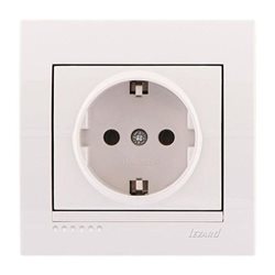 Розетка с заземлением цвет белый, Lezard Deriy 702-0202-122B