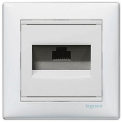Механизм розетки компьютерной 1х RJ45 белый Legrand Valena 