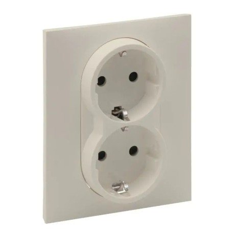 Розетка 2-а с з/к и шторками (пруж.клеммы) 16А/250V сл. кость, SUNO Legrand 721226