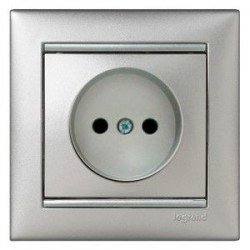 Механизм розетки без заземления, 16 А, Valena Legrand алюминий 770116