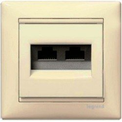 Механизм розетки телефонной 2х RJ11 слоновая кость Legrand Valena 774339